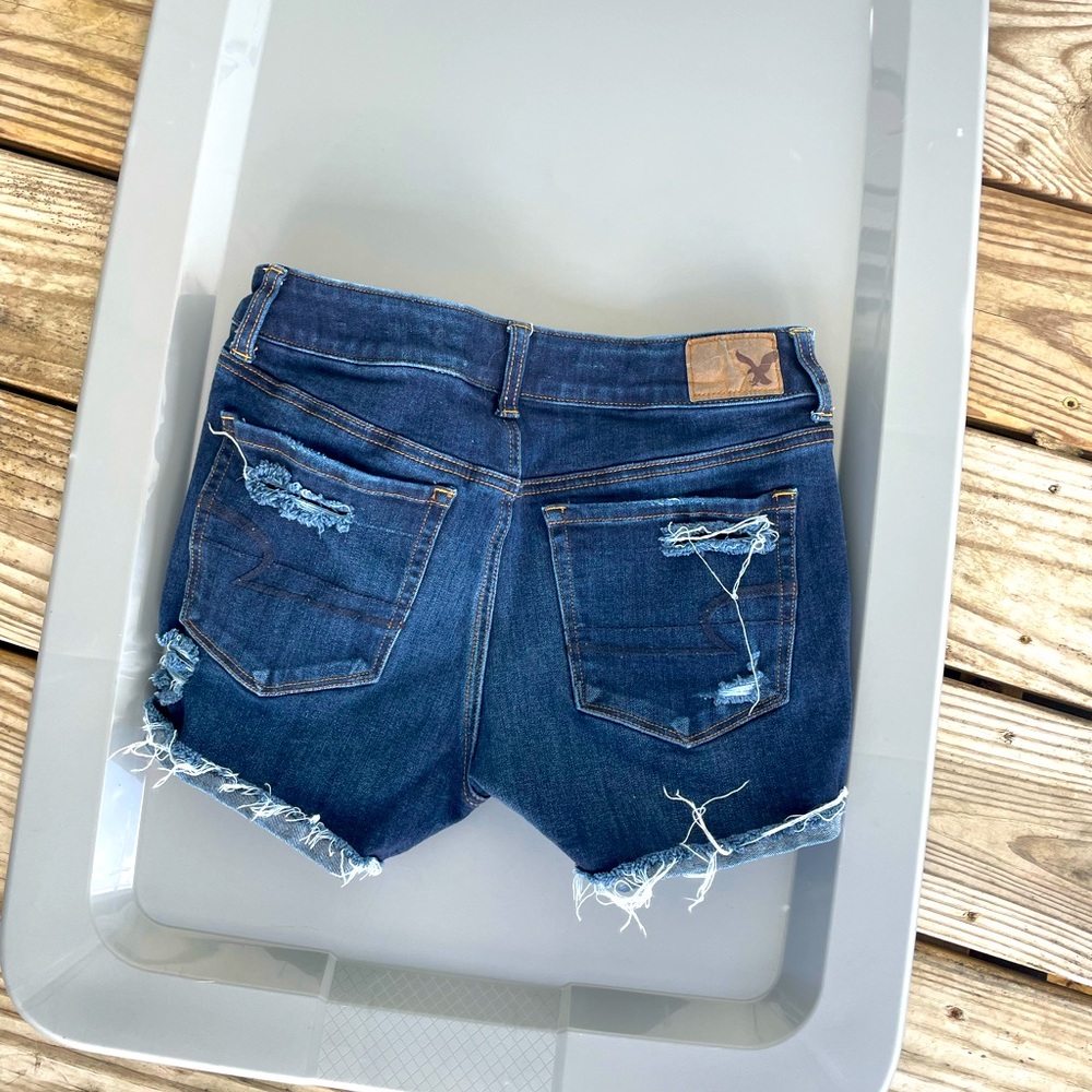 American Eagle size 4 jean shorts.